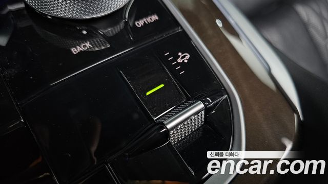 BMW X5 2022 — photo 16