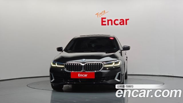 BMW 5-Series 2023 — photo 3