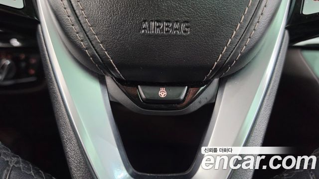 BMW 5-Series 2023 — photo 16