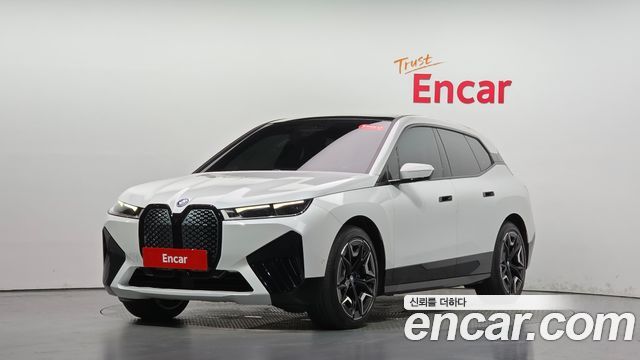 BMW iX 2022 — photo 36