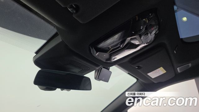 BMW iX 2022 — photo 26