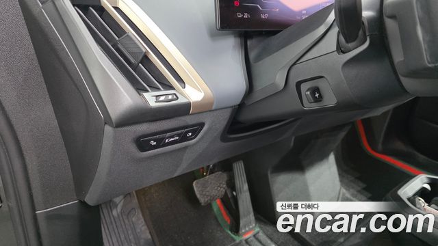 BMW iX 2022 — photo 27