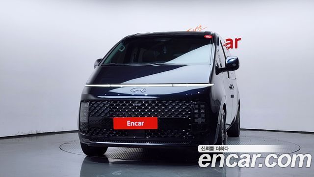 Hyundai Staria 2024 — photo 3