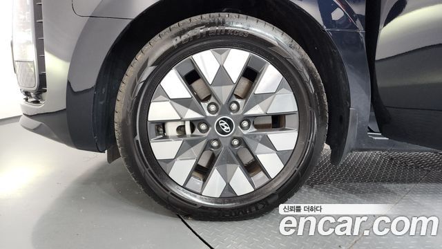Hyundai Staria 2024 — photo 5