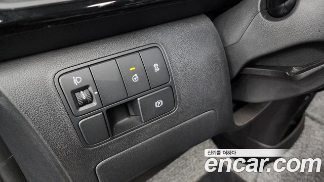 Hyundai Staria 2024 — photo 17