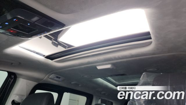 Hyundai Staria 2024 — photo 19