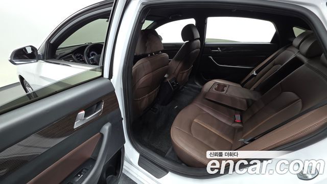 Hyundai Sonata 2019 — photo 18