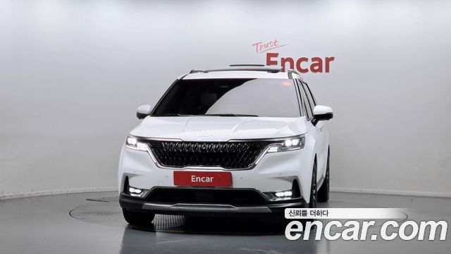 Kia Canival 2023 — photo 3