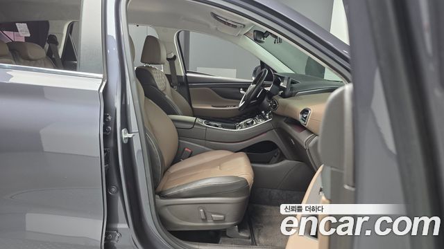 Hyundai Santafe 2021 — photo 11