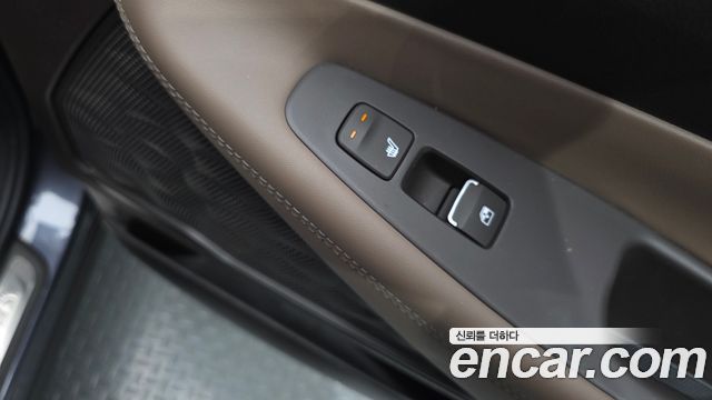 Hyundai Santafe 2021 — photo 18