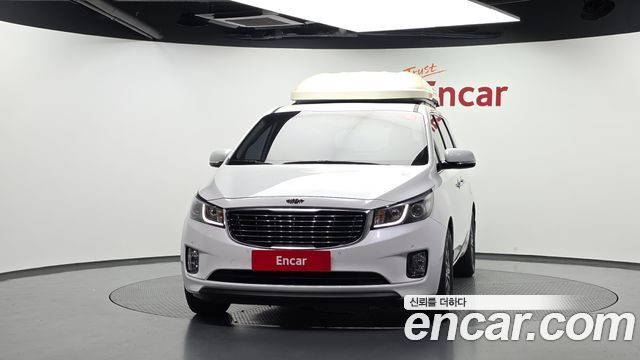 Kia Canival 2018 — photo 3