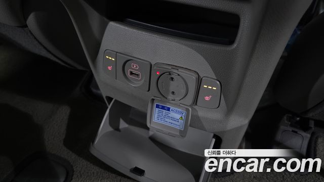 Kia Canival 2018 — photo 19