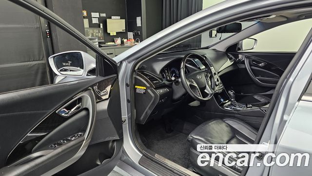 Hyundai Grandeur 2016 — photo 10