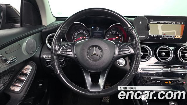 Mercedes-Benz GLC-Class 2019 — photo 13