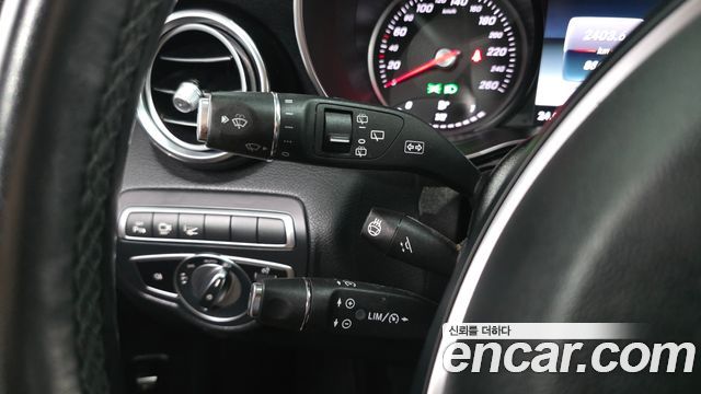 Mercedes-Benz GLC-Class 2019 — photo 18