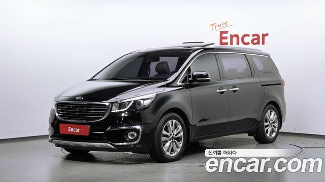 Kia Canival 2015 — photo 1