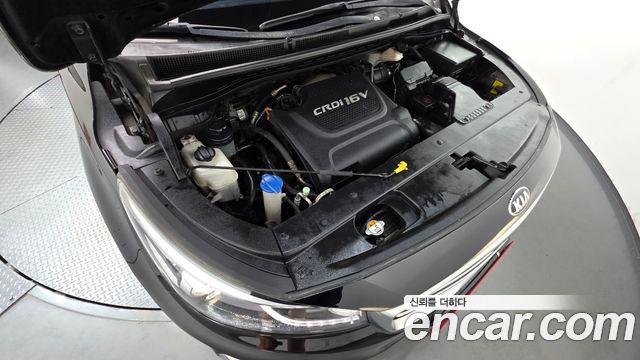Kia Canival 2015 — photo 6