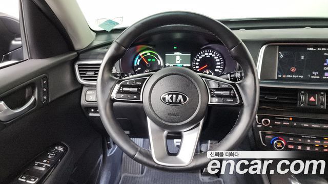 Kia K5 2019 — photo 19