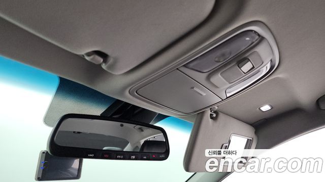 Kia K5 2019 — photo 25
