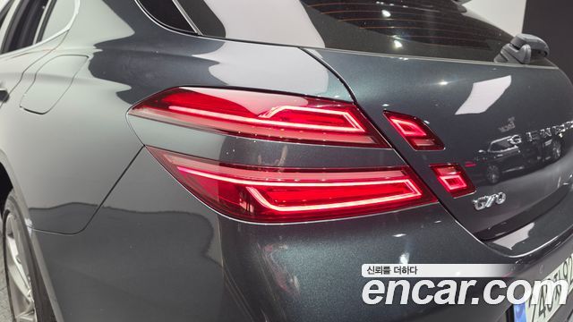 Genesis G70 2023 — photo 9