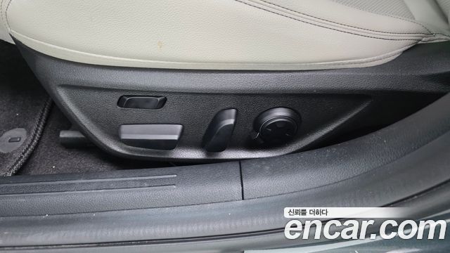 Genesis G70 2023 — photo 33
