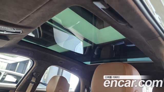 Porsche Cayenne 2022 — photo 23
