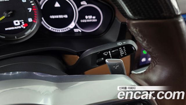 Porsche Cayenne 2022 — photo 29