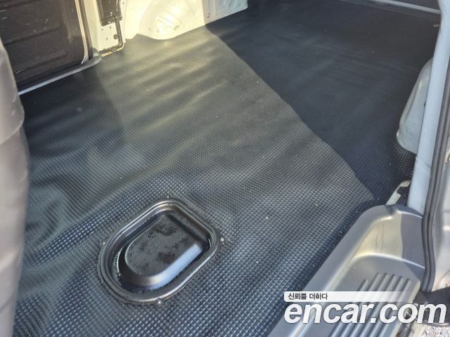 Hyundai Starex 2020 — photo 19