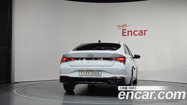 Hyundai AVANTE 2021 — photo 4