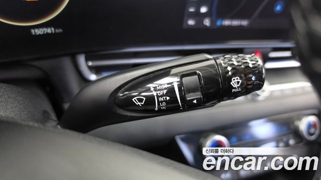 Hyundai AVANTE 2021 — photo 19