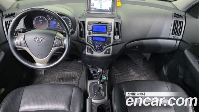 Hyundai i30 2008 — photo 7