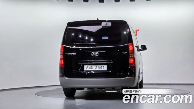 Hyundai Starex 2019 — photo 4