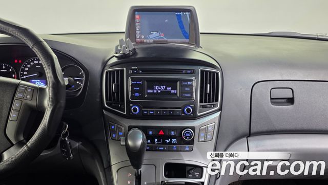 Hyundai Starex 2019 — photo 20