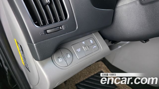 Hyundai Starex 2019 — photo 23