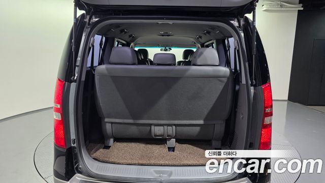 Hyundai Starex 2019 — photo 26