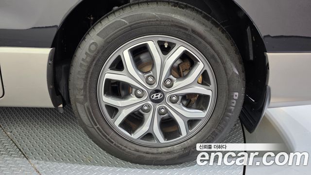Hyundai Starex 2019 — photo 7