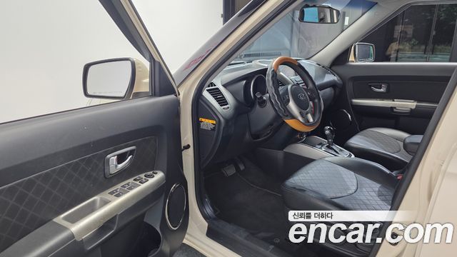 Kia Soul 2012 — photo 13