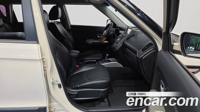 Kia Soul 2012 — photo 17