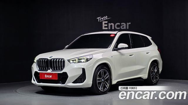 BMW X1 2023 — photo 1