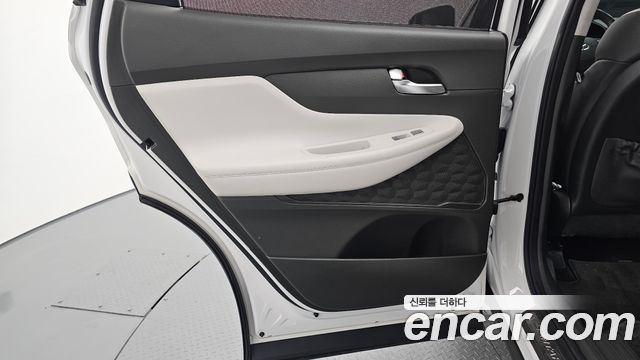 Hyundai Santafe 2021 — photo 15