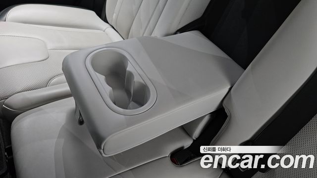 Hyundai Santafe 2021 — photo 35