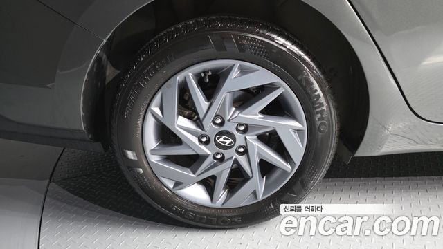 Hyundai AVANTE 2024 — photo 5