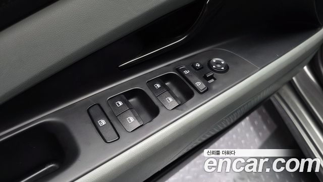 Hyundai AVANTE 2024 — photo 28