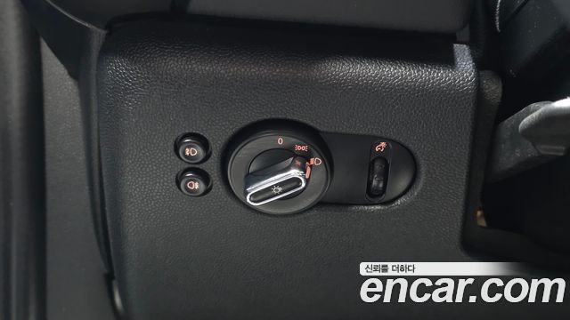 Mini Cooper 2019 — photo 25