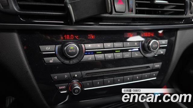 BMW X6 2016 — photo 16