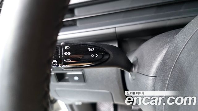 Hyundai Staria 2025 — photo 27