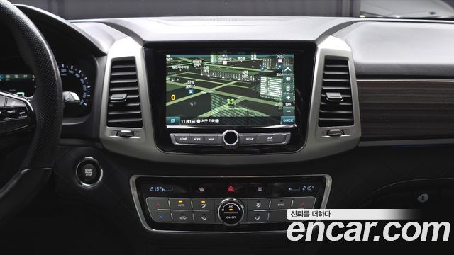 KG Mobility Rexton 2018 — photo 20