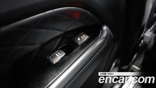 KG Mobility Rexton 2018 — photo 26