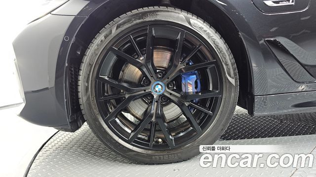 BMW 5-Series 2023 — photo 5