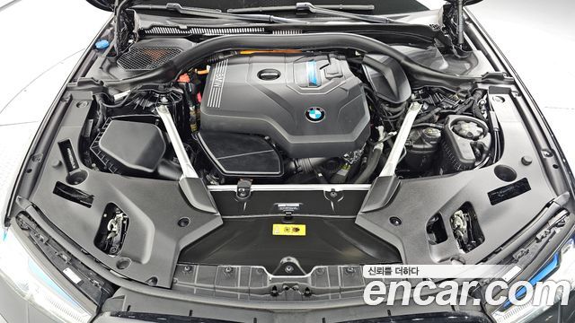 BMW 5-Series 2023 — photo 6